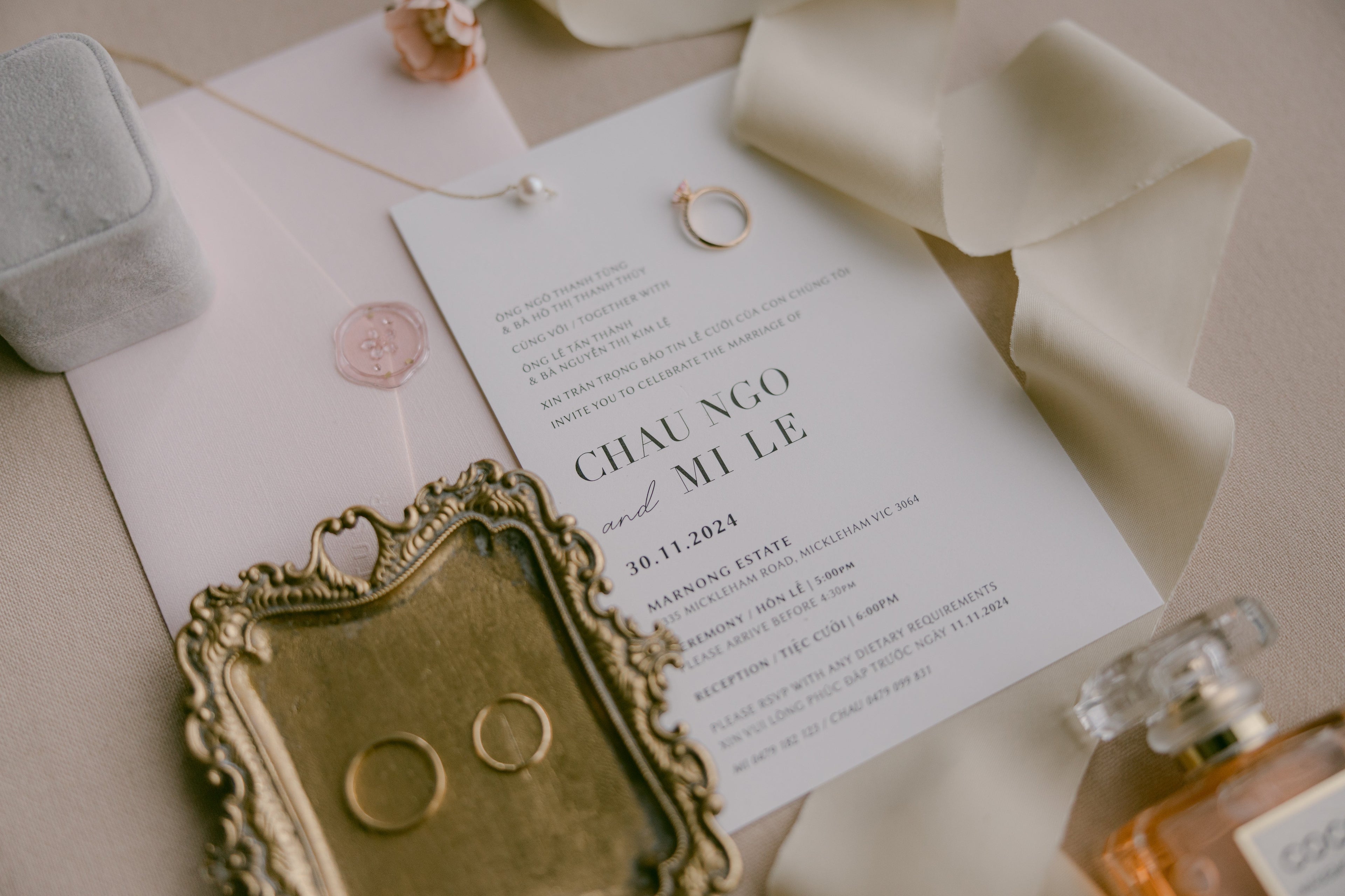 Bilingual Wedding Invitations: How to Design Them Without Looking Cluttered